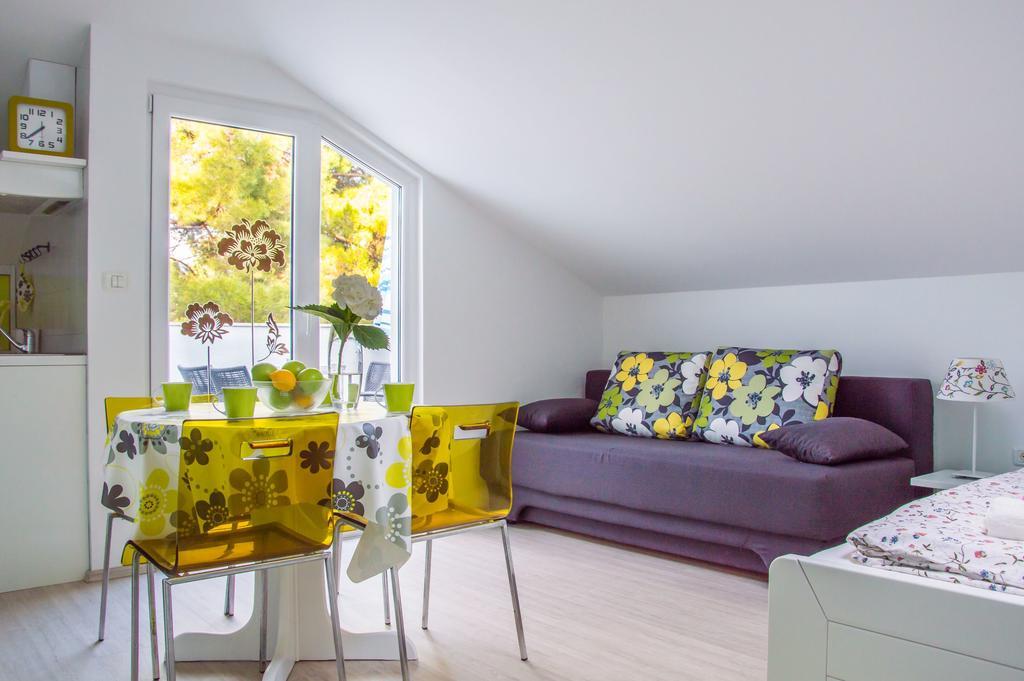 Apartments Punta By Sea أوماغ المظهر الخارجي الصورة