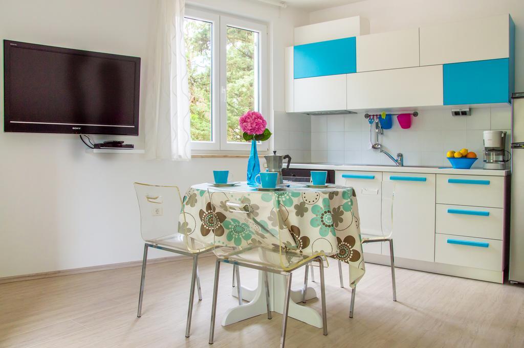 Apartments Punta By Sea أوماغ المظهر الخارجي الصورة